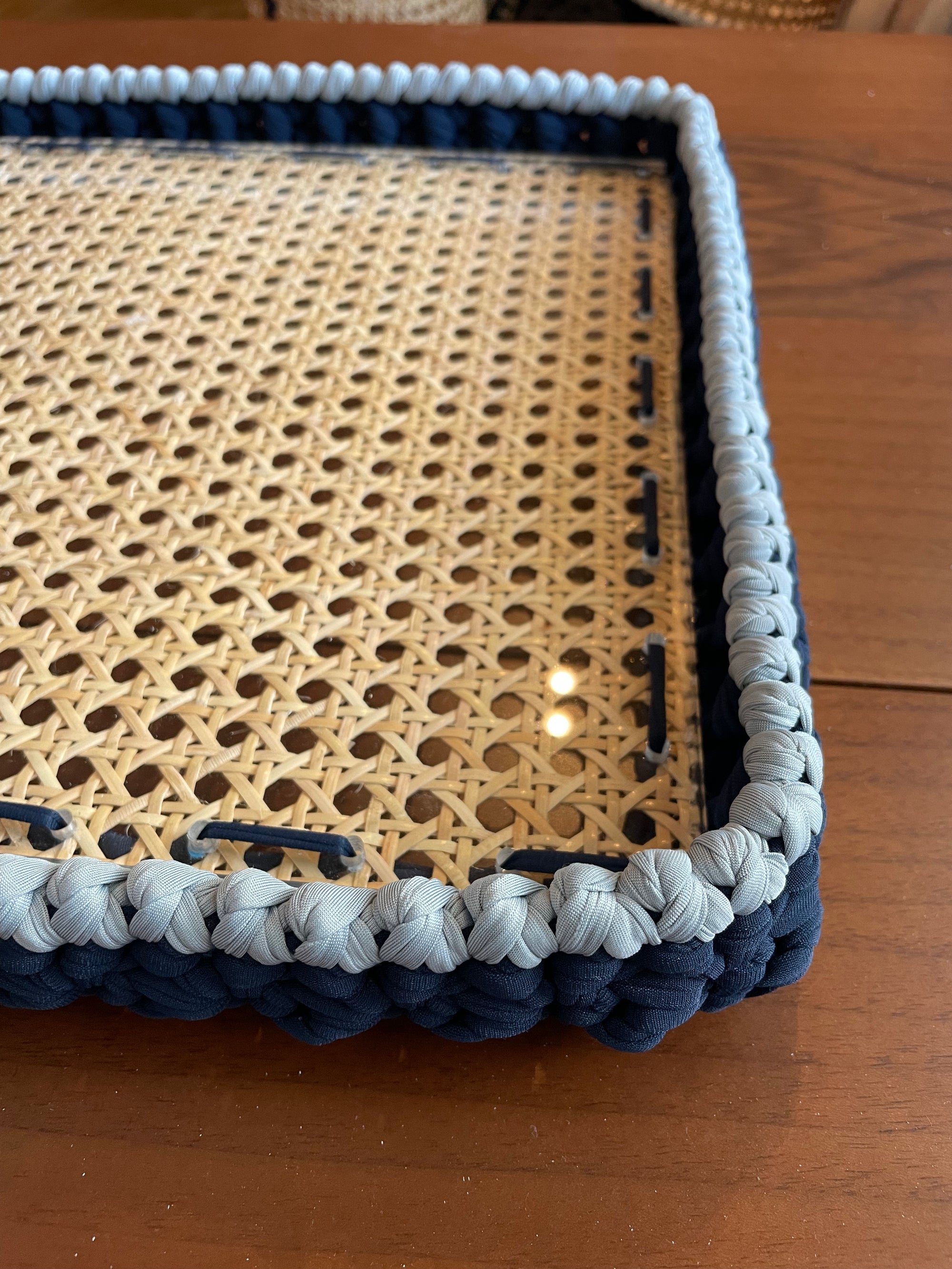 Wicker rectangular tray