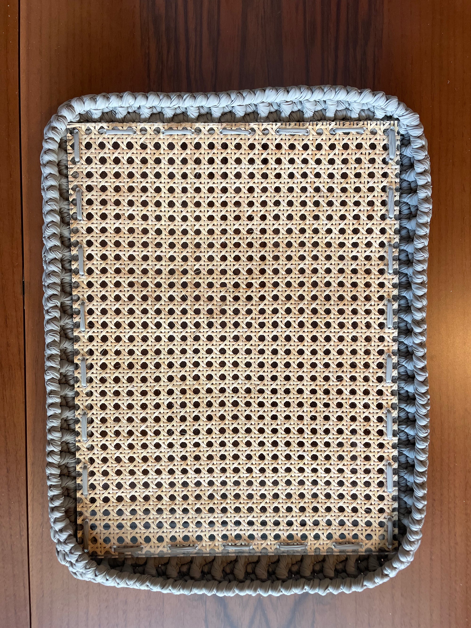 Wicker rectangular tray