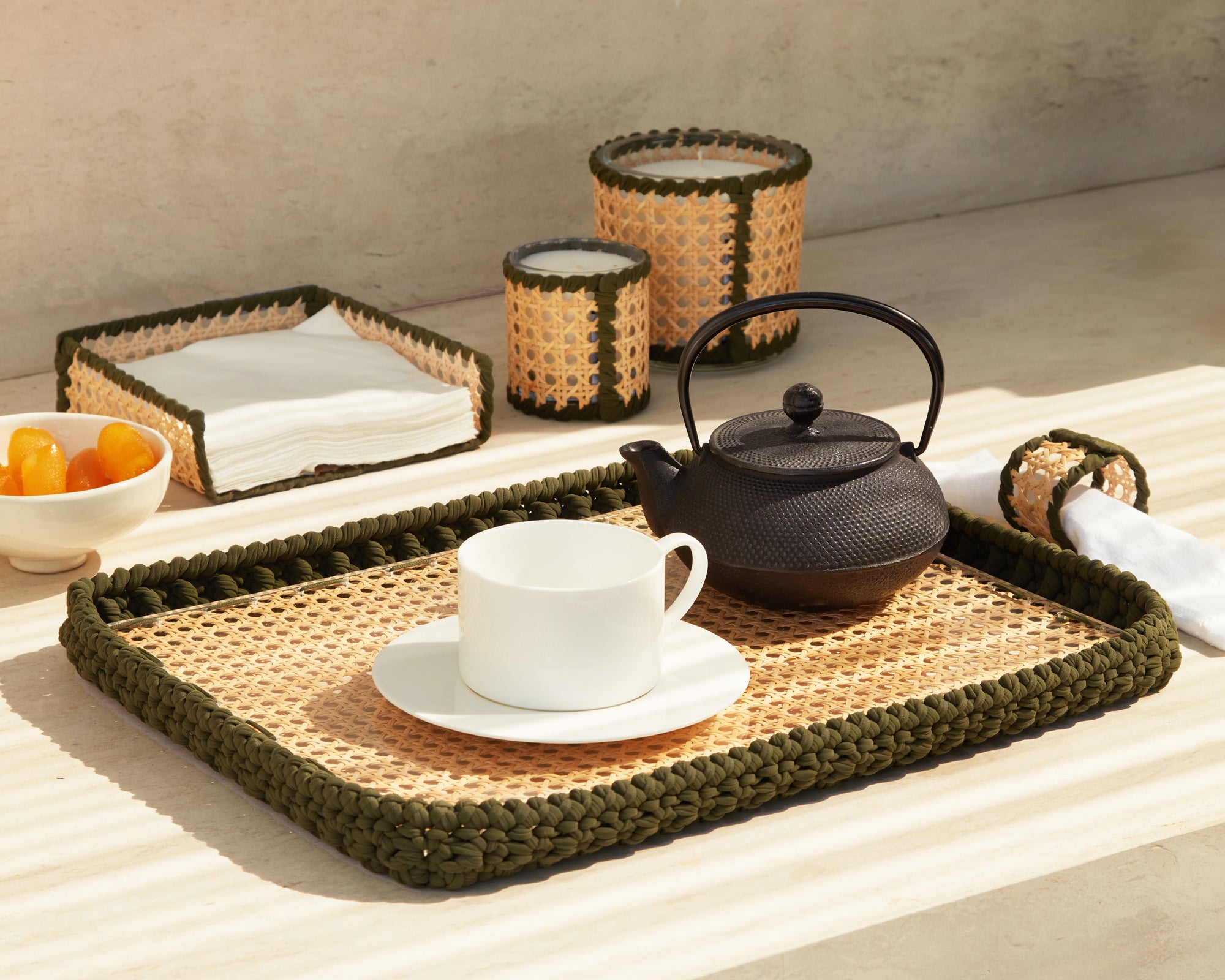 Wicker rectangular tray