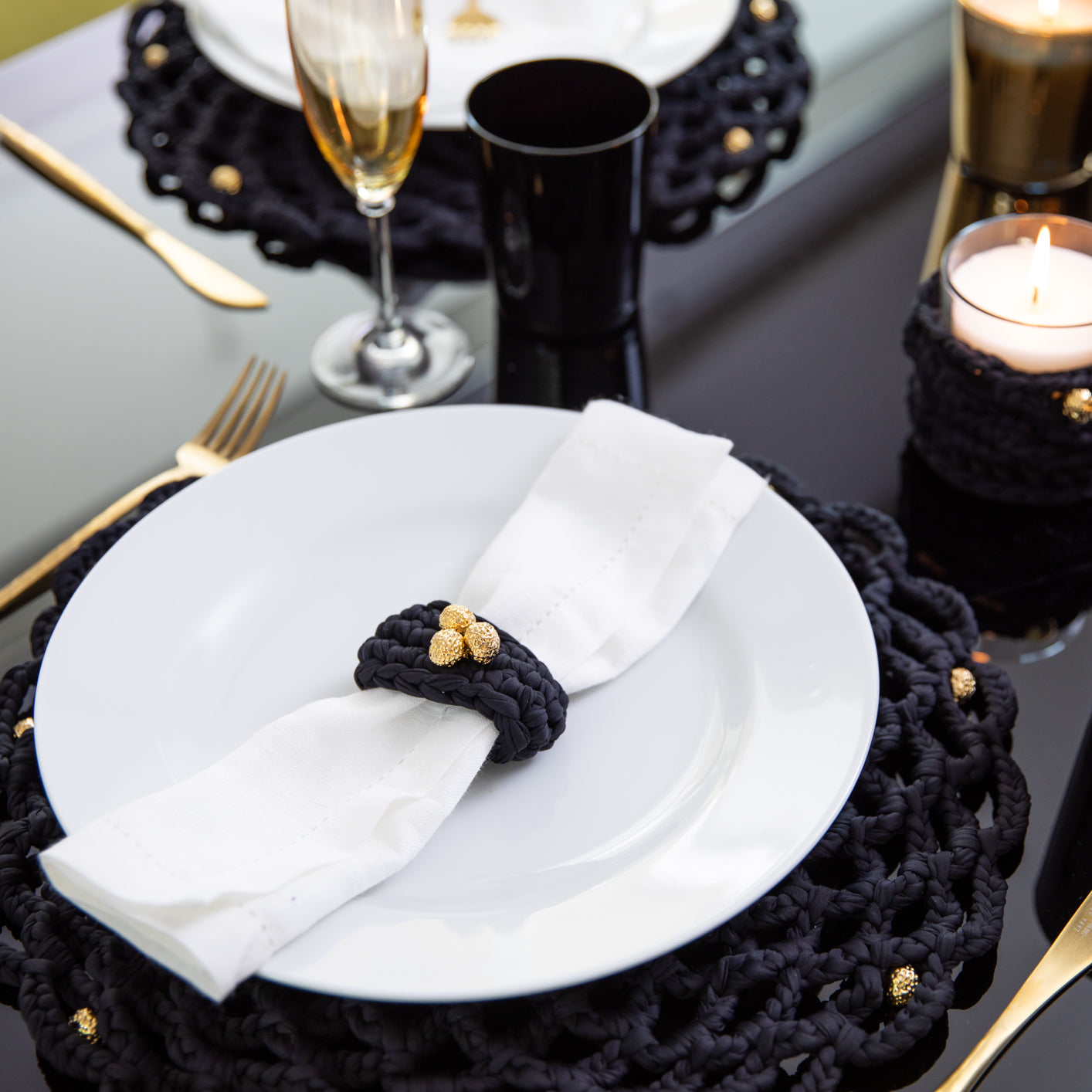 Netball flower placemat set of 4 designed by alexandra koumba