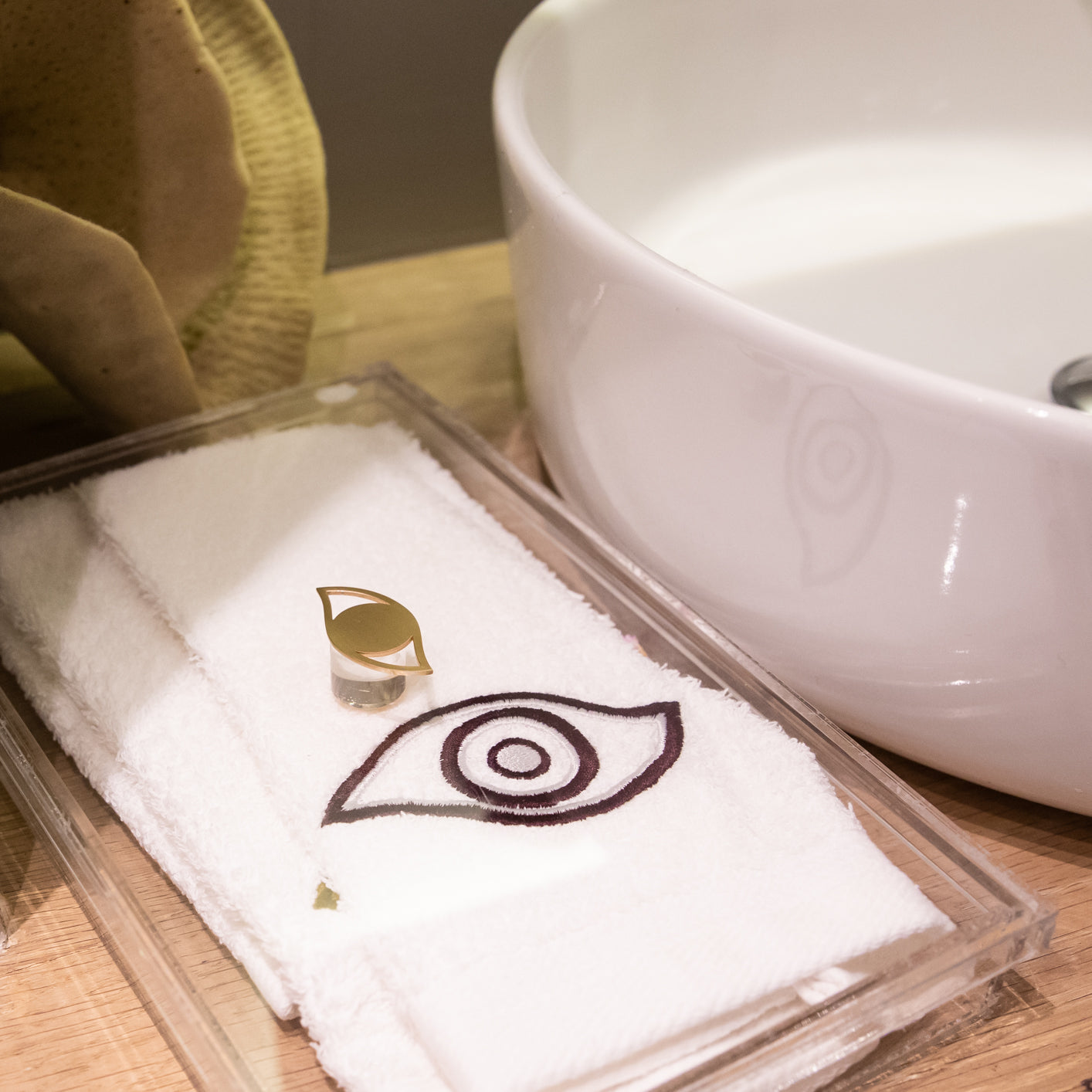 Eye towels plexi box set of 2