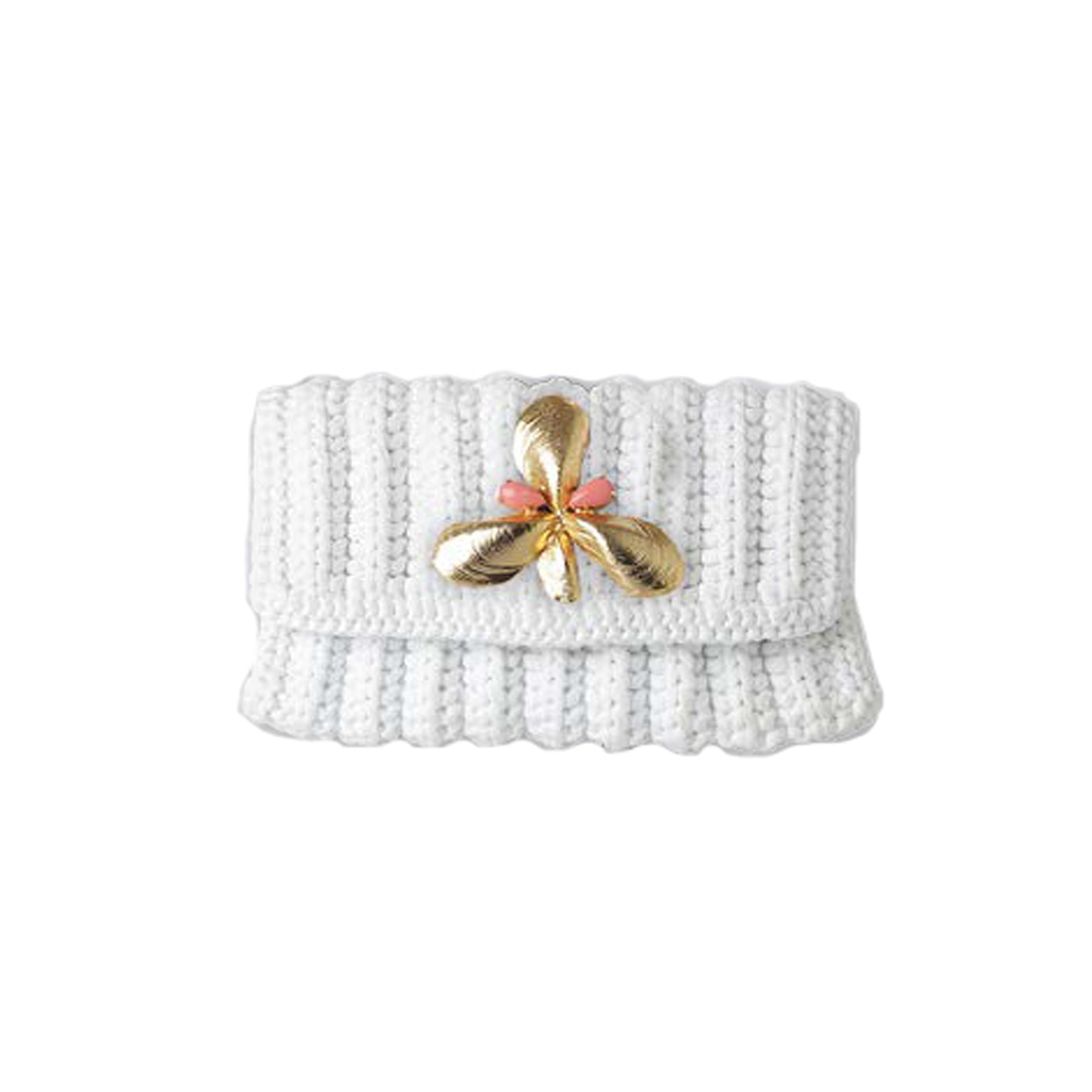 white-clutch-in-lycra-with-gold-mussel-designed-by-Alexandra-Koumba