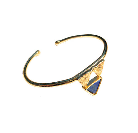 tri-pyramid-lapis-bracelet-gold-designed-by-alexandra-koumba